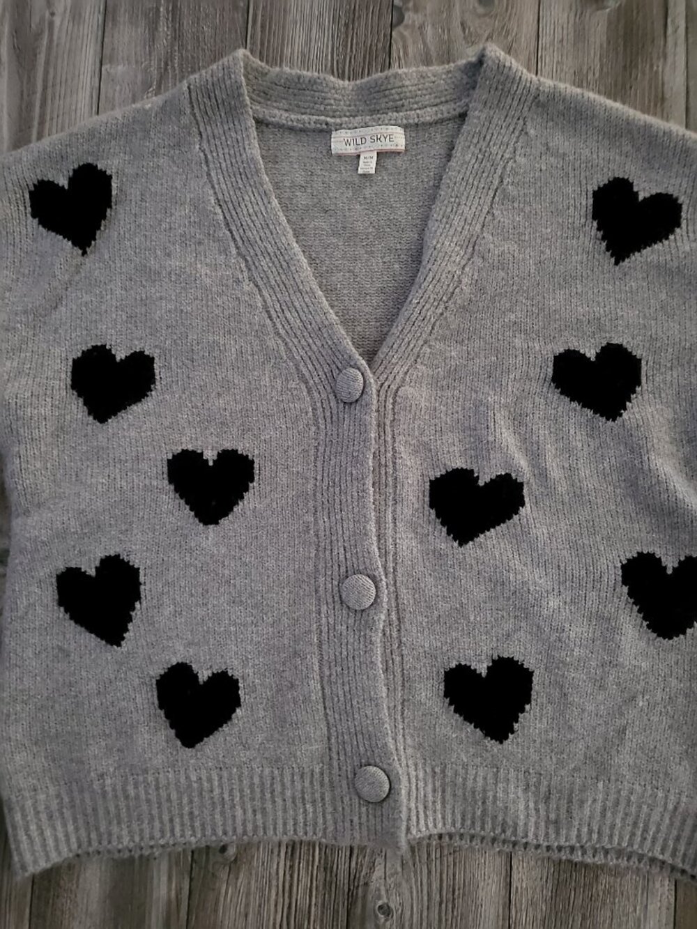 Wild Skye Gray Oversized Heart Cardigan Knit Button Up Sweater Medium NWOT - Picture 5 of 12